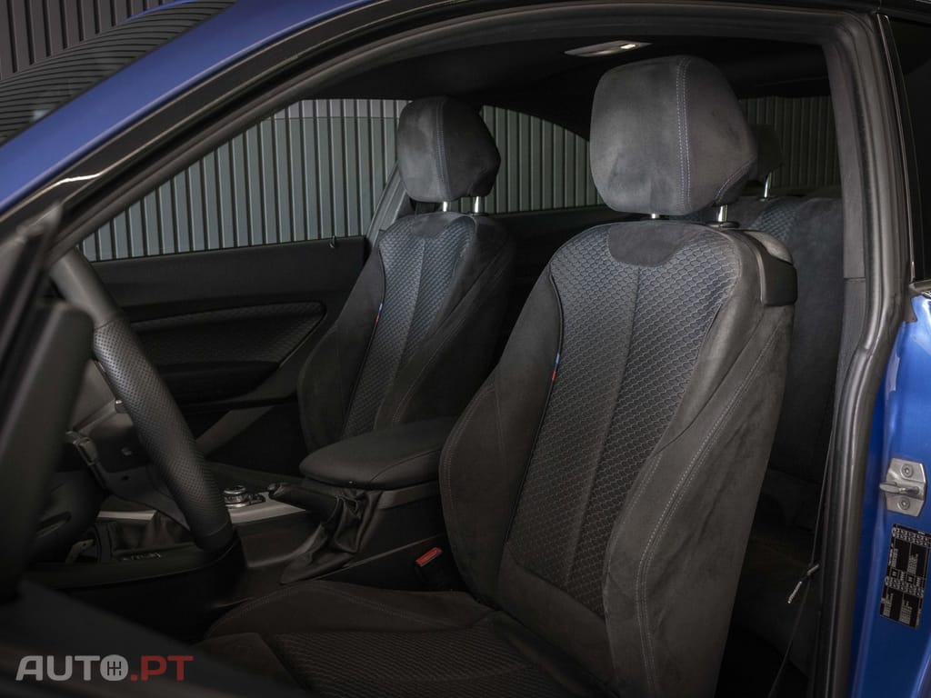 BMW 218 i Coupe Pack M