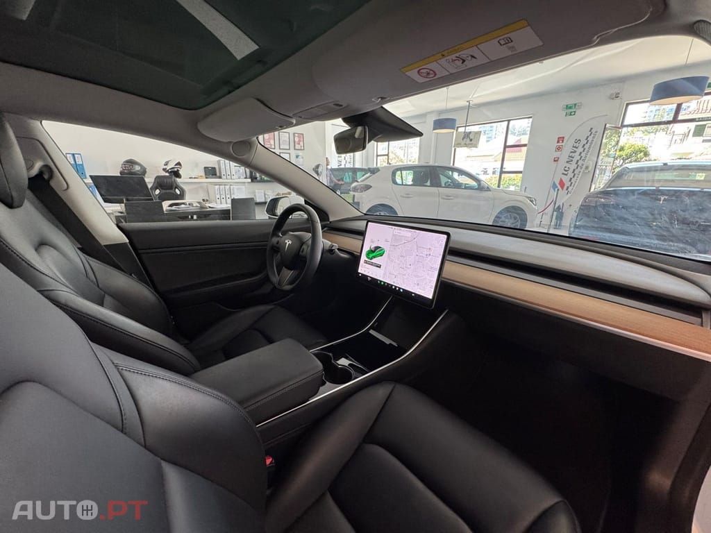 Tesla Model 3 Long-Range Dual Motor AWD