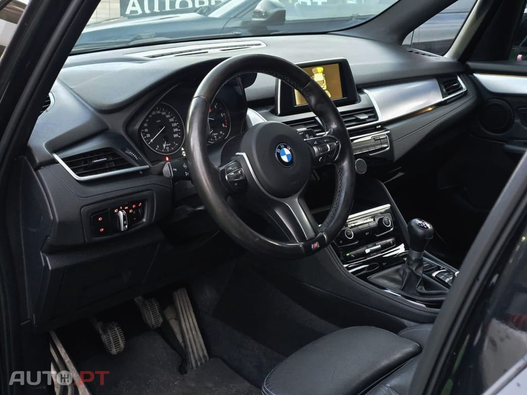BMW 218 d Pack M
