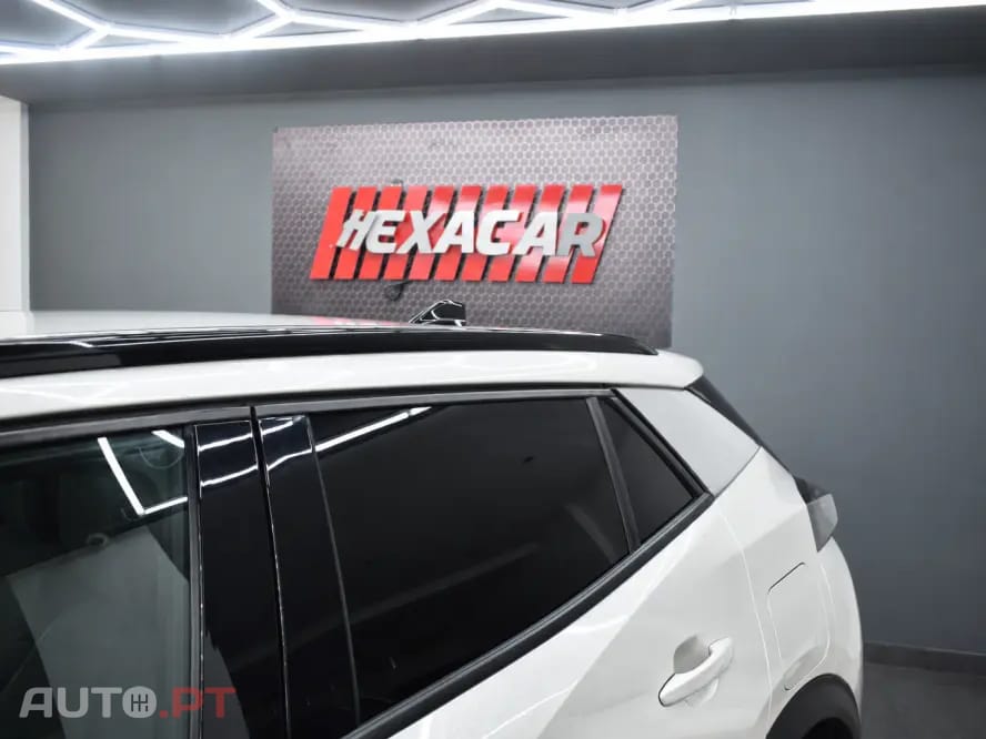 Peugeot 2008 1.2 PureTech Allure EAT8