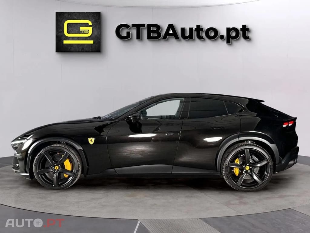 Ferrari Purosangue V12 LIFT