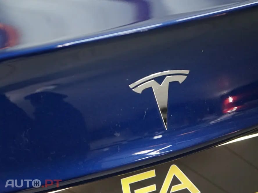 Tesla Model 3 Standard Range Plus RWD