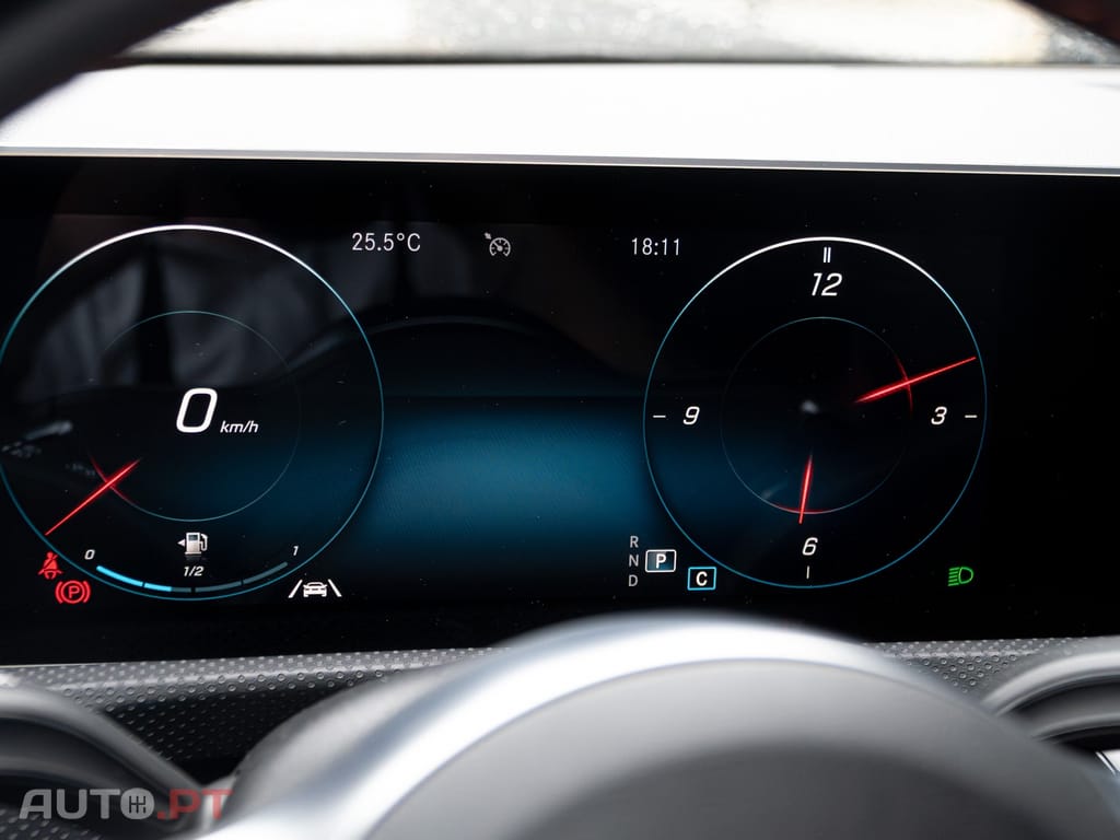 Mercedes-Benz A 180 d AMG Line PACK NIGHT