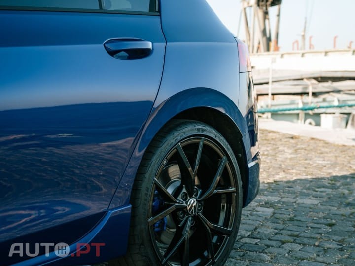 Volkswagen Golf 2.0 TSI R DSG