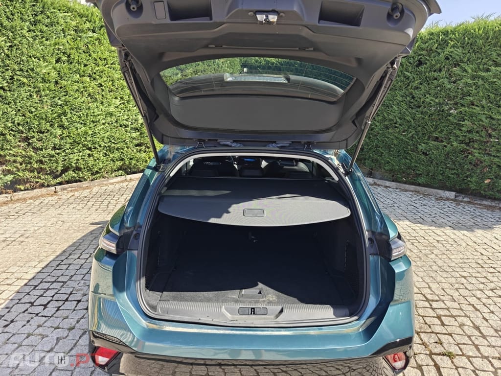 Peugeot 308 SW 1.2 PureTech Allure Full LED EAT8
