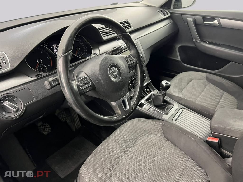 Volkswagen Passat Variant 1.6 TDI CONFORTLINE 