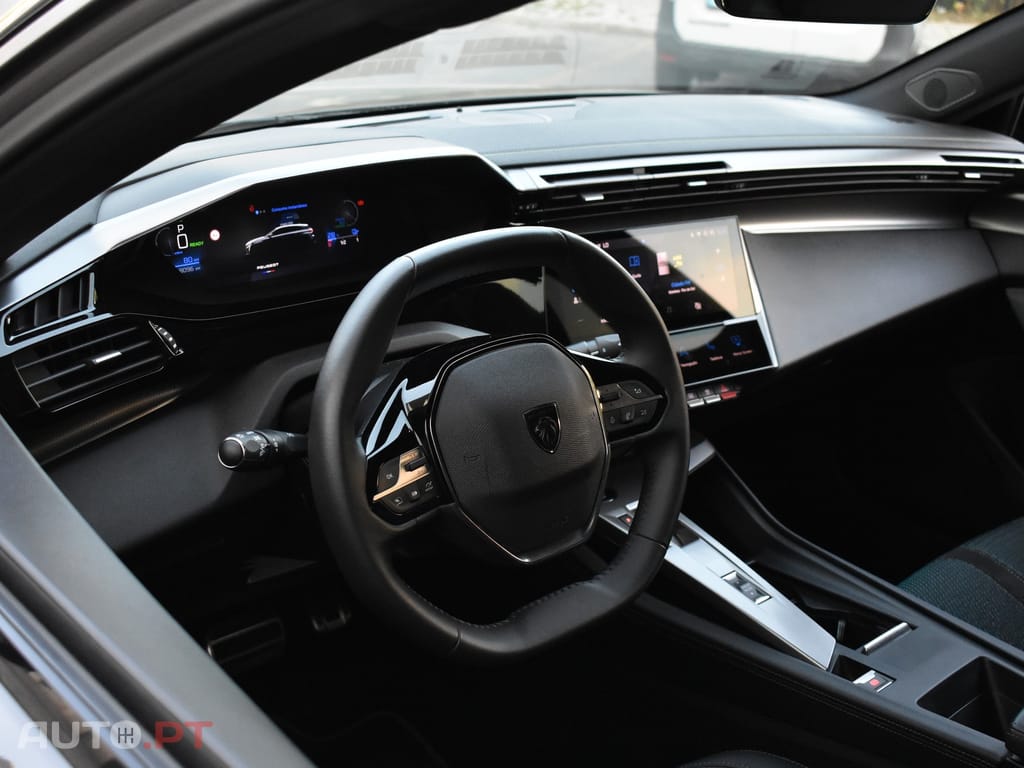 Peugeot E-308 54 kWh GT