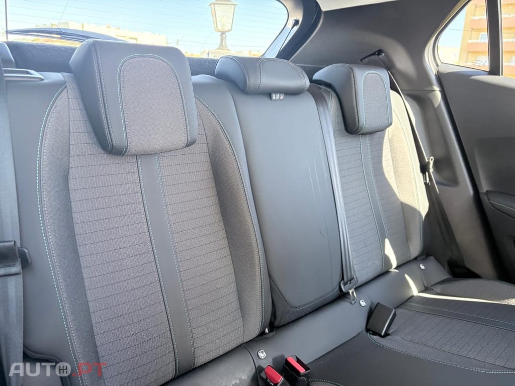 Peugeot 2008 1.2 PureTech Allure