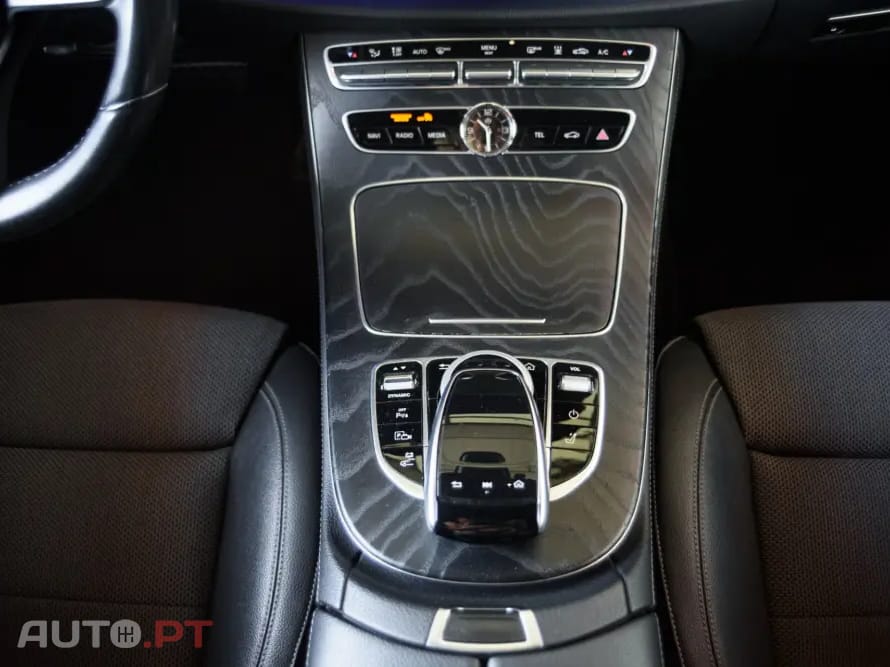 Mercedes-Benz E 300 de Avantgarde