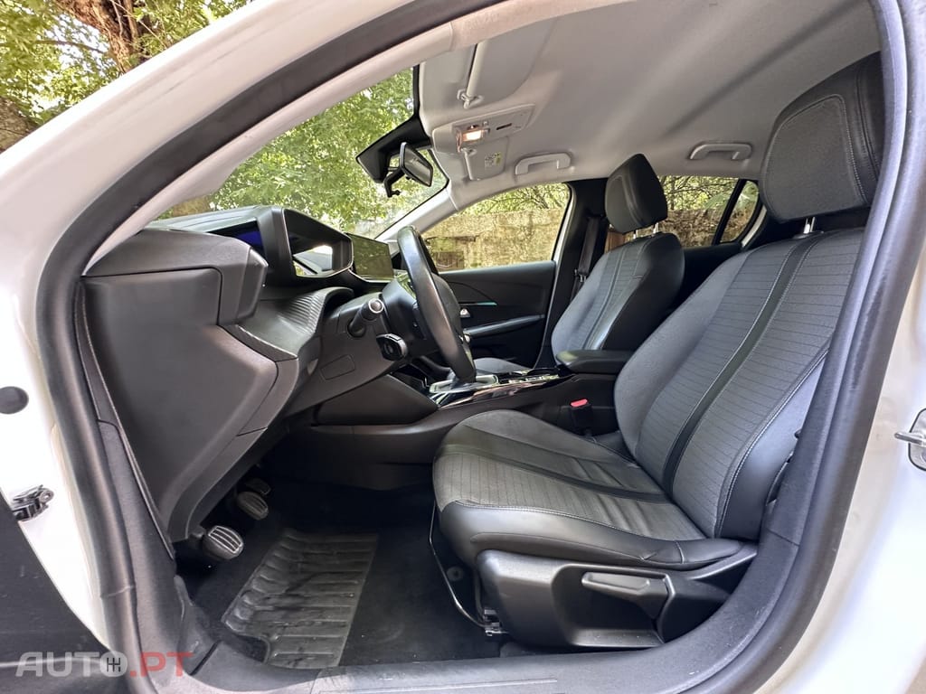 Peugeot 208 1.5 BlueHDi Allure Pack