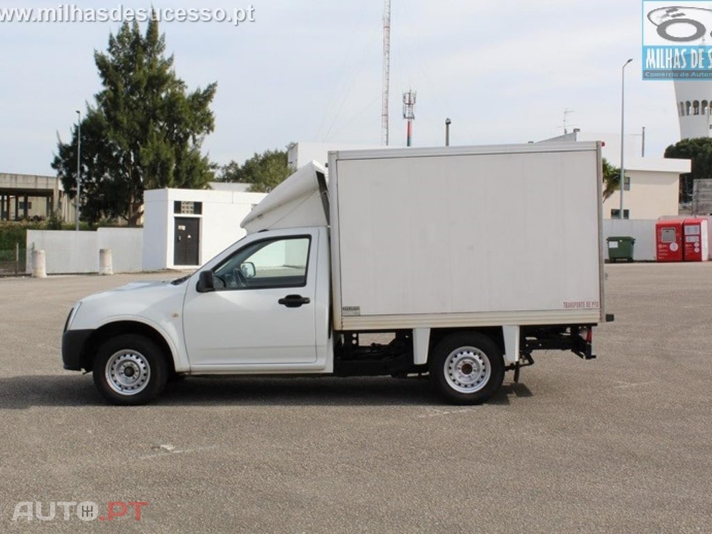 Isuzu D-Max 2.5 DTi 4x2 Cab. Simples 3 Lug. 136 cv