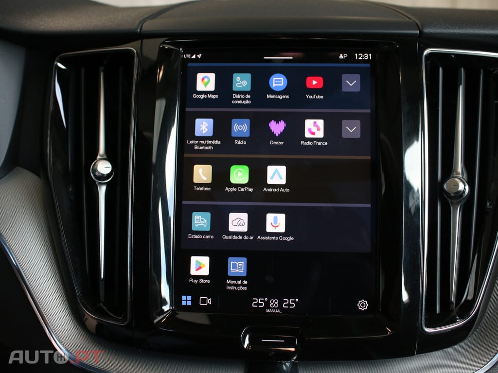 Volvo XC60 2.0 T6 PHEV Plus Dark AWD