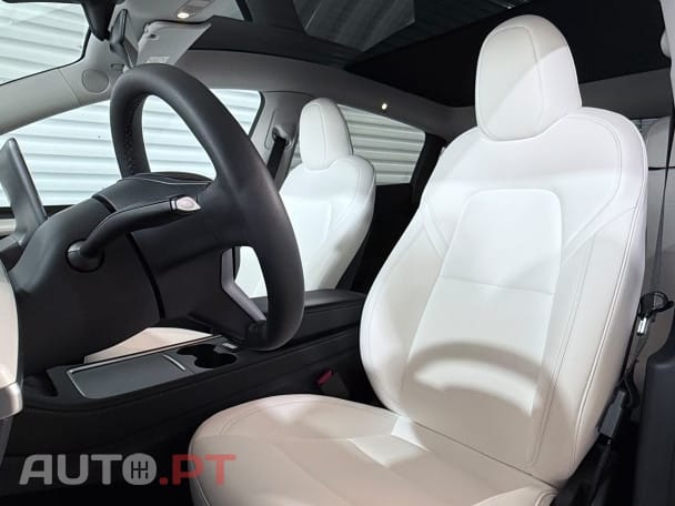 Tesla Model Y Long Range Dual Motor AWD
