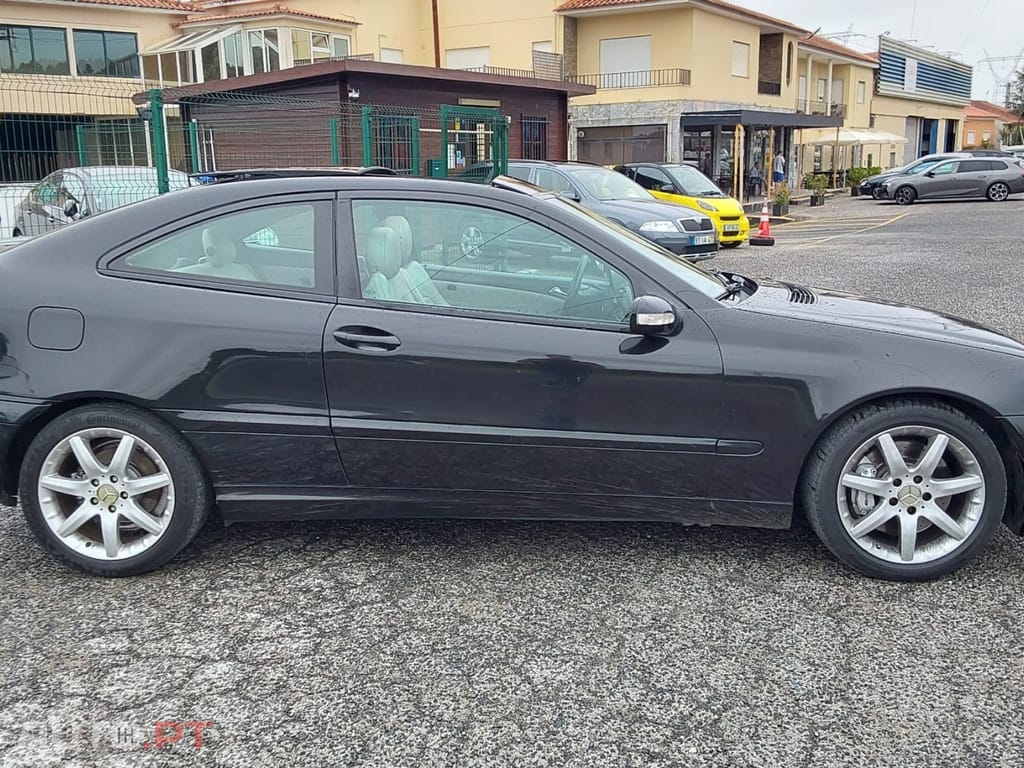 Mercedes-Benz C 220 Sportcoupé AMG