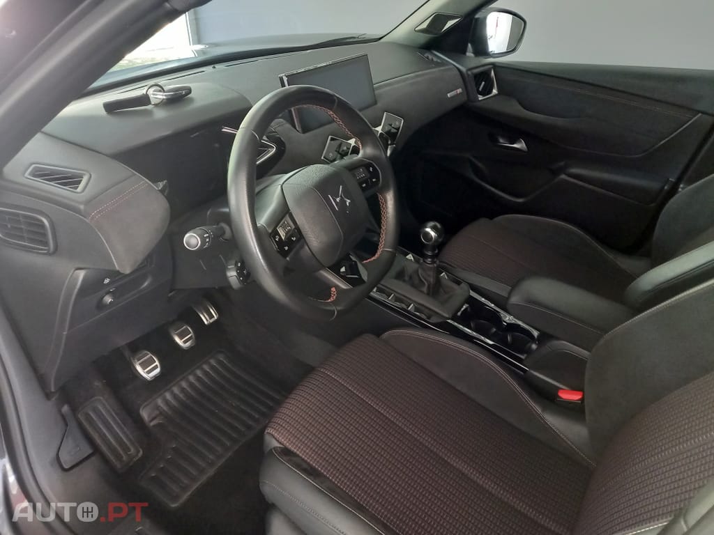 DS DS3 Crossback PureTech 100 PERFORMANCE LINE