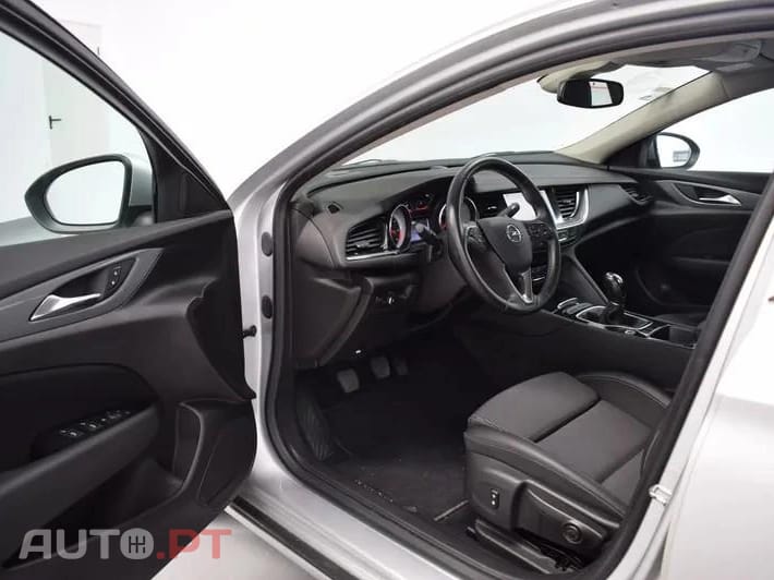 Opel Insignia 1.6 CDTi Innovation