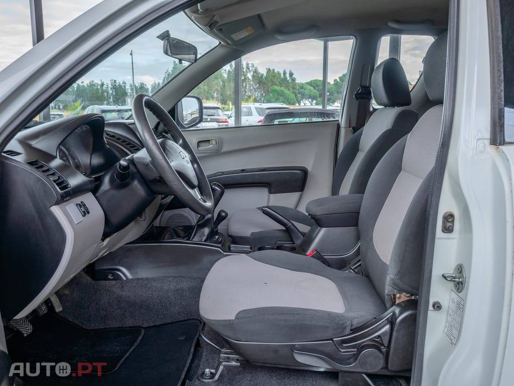 Mitsubishi L200 2.5 DI-D Club Intense 3L 4WD