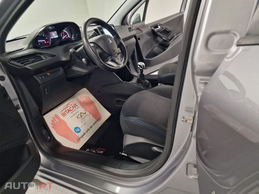 Peugeot 208 1.5 BLUEHDI 102CV SIGNATURE GPS CAMARA TRASEIRA