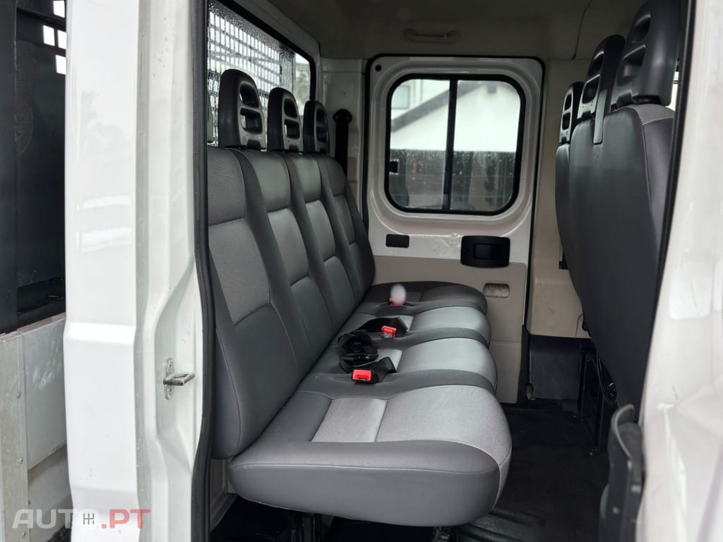 Peugeot Boxer 2.0 BlueHDi 335 L3 CD