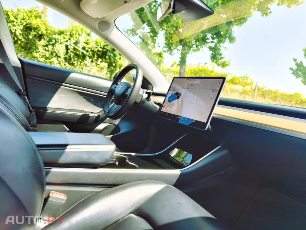 Tesla Model 3 Long Range AWD Dual Motor Performance