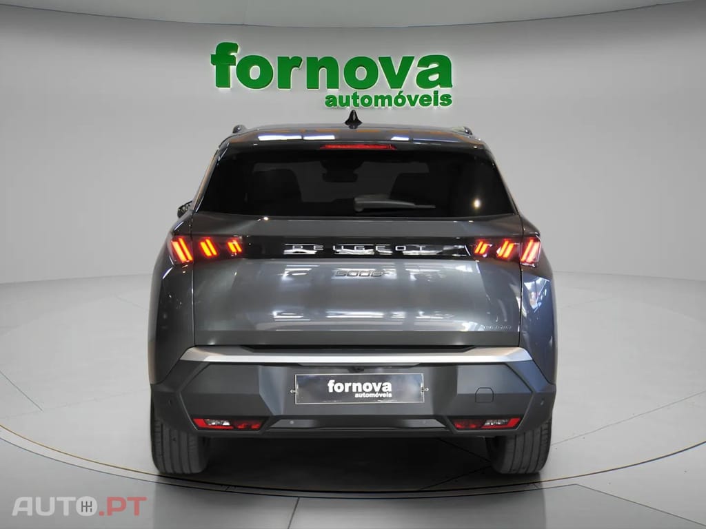 Peugeot 5008 1.2 Hybrid Allure e-DCS6