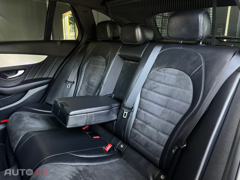 Mercedes-Benz C 300 de AMG Line