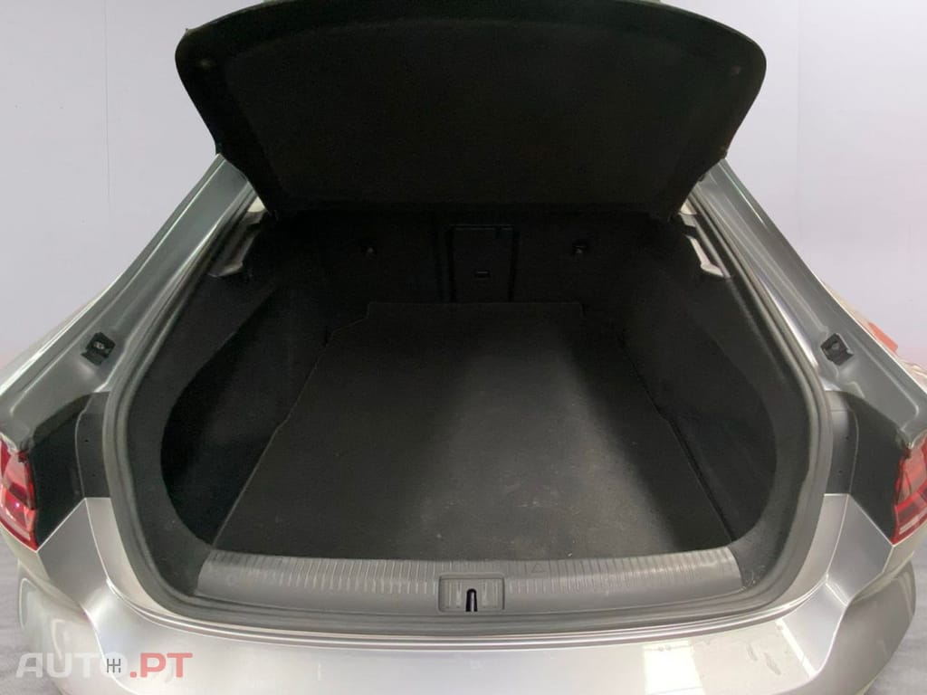 Volkswagen Arteon 2.0 TDI Elegance DSG