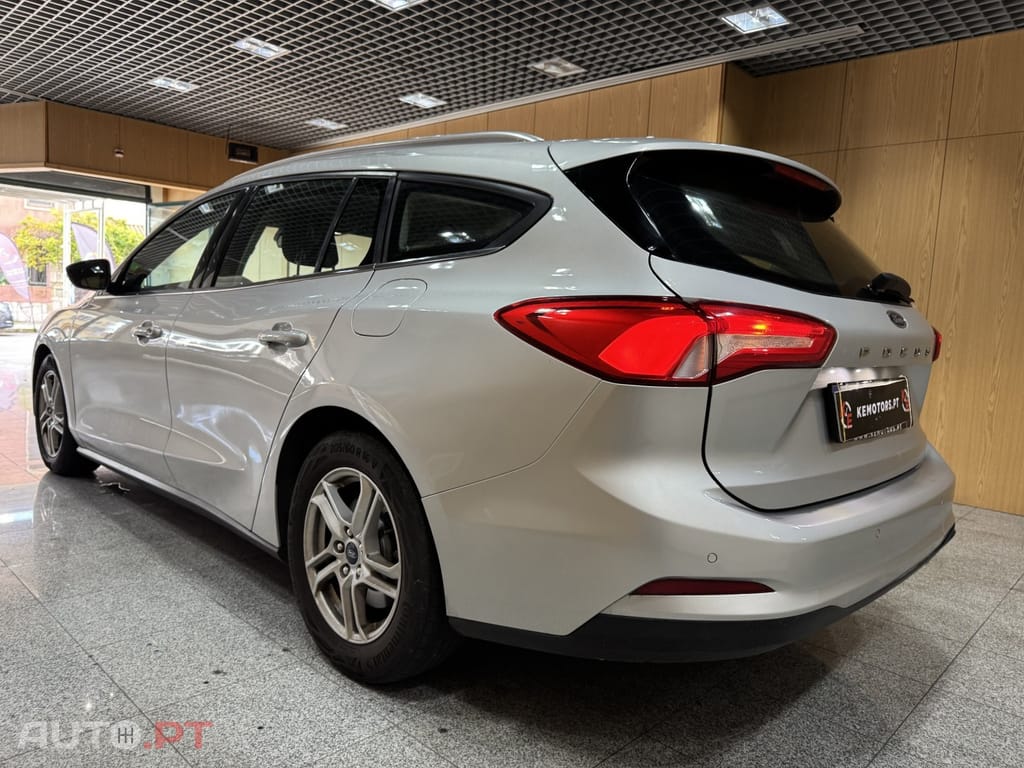 Ford Focus SW 1.5 TDCi EcoBlue ST-Line