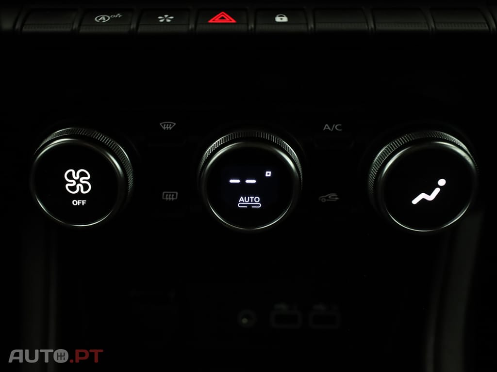 Renault Captur 1.0 TCe Techno Bi-Fuel