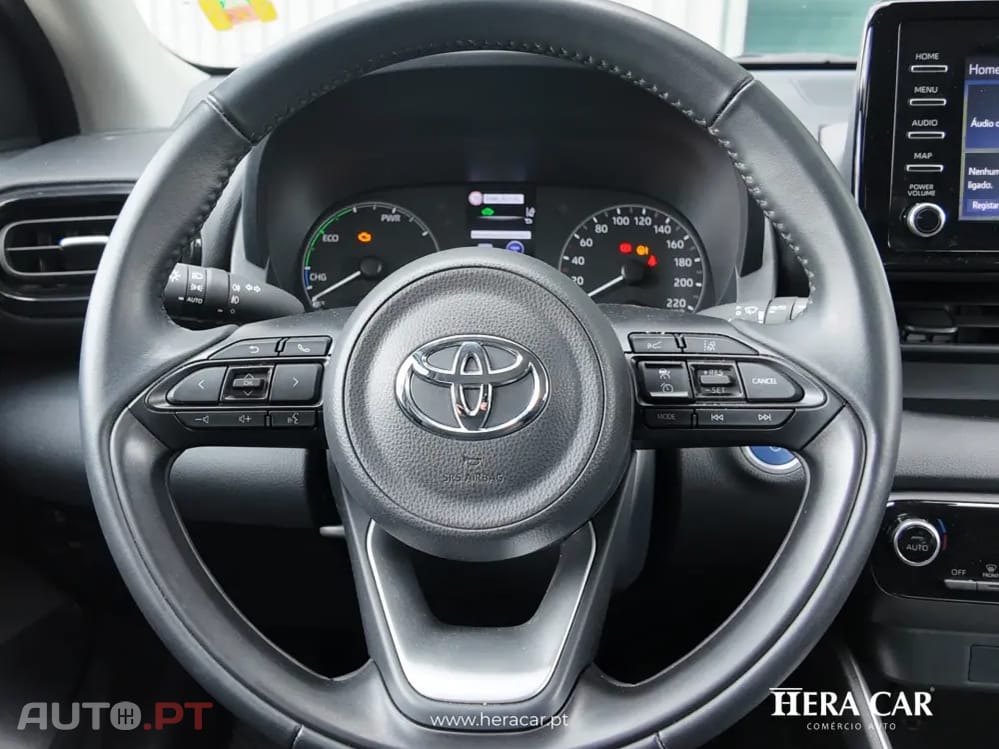 Toyota Yaris Dynamic Business
