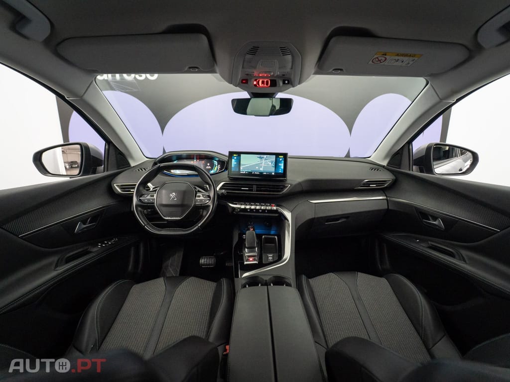 Peugeot 3008 1.6 Hybrid Allure e-EAT8