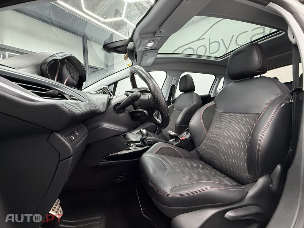 Peugeot 2008 1.2 PureTech GT Line