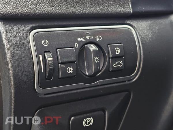 Volvo V60 D6 Plug-In-Hybrid AWD Geartronic Pure Limited