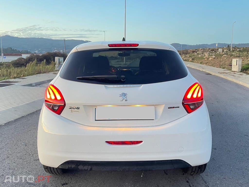 Peugeot 208 1.6 BlueHDi GT Line