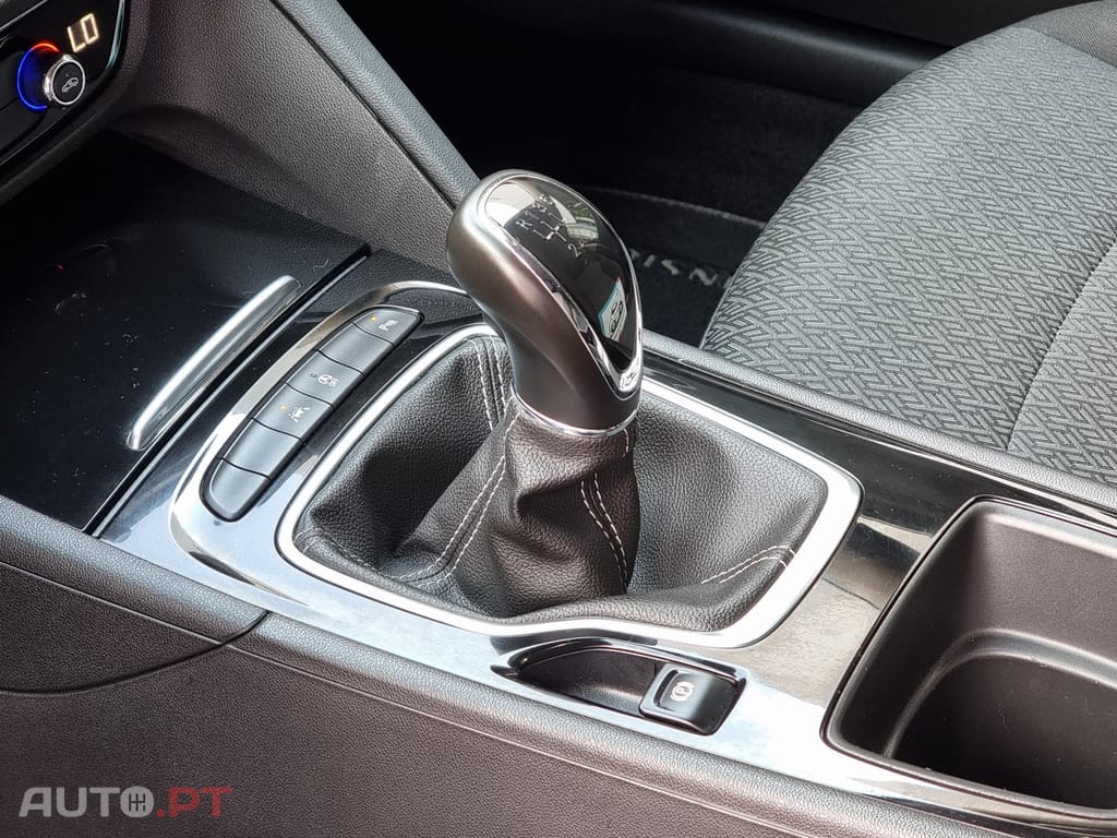 Opel Insignia 1.6 CDTi Dynamic