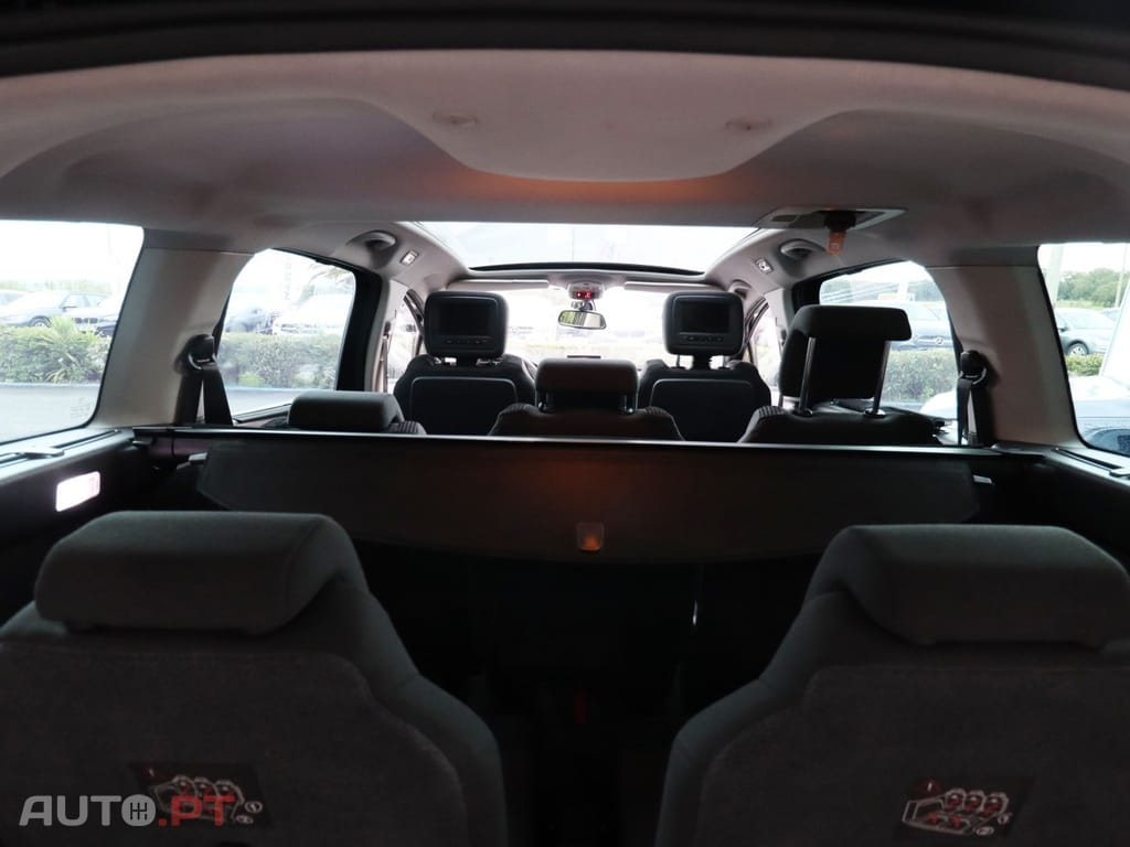 Peugeot 5008 1.6 E-HDi 7L SE Style 2-Tronic