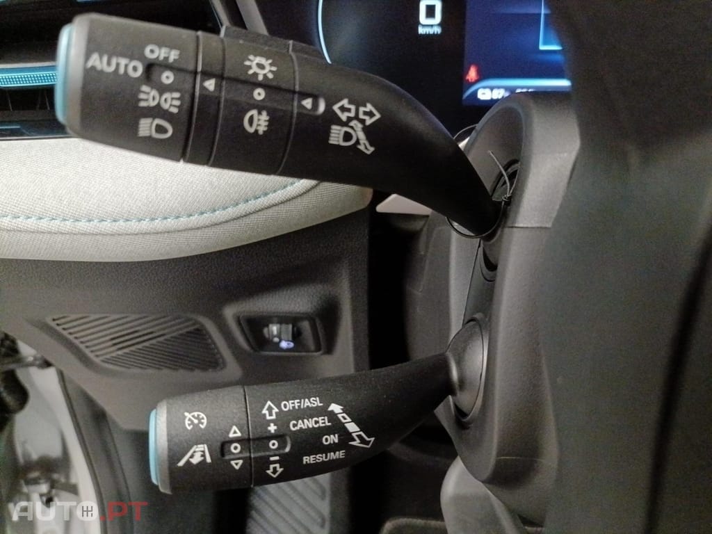 MG MG5 5 Standard Luxury