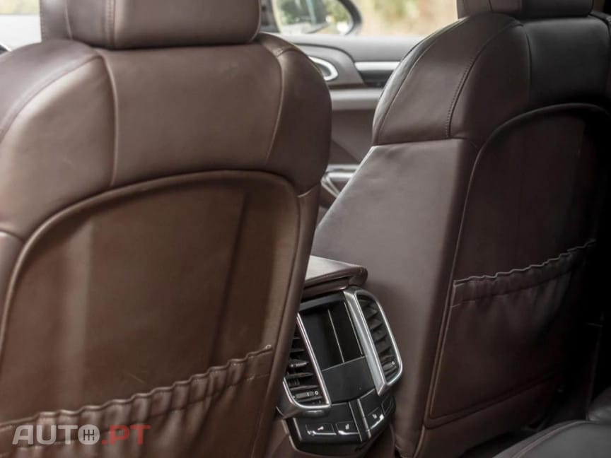 Porsche Cayenne S Hybrid