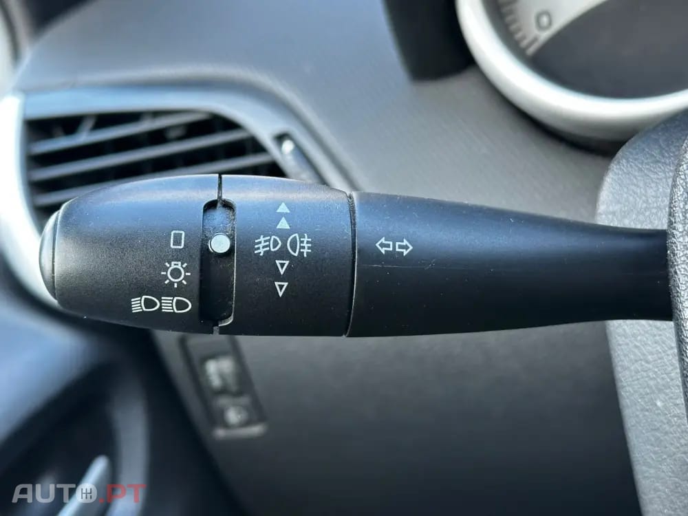 Peugeot 207 1.6 HDi Van