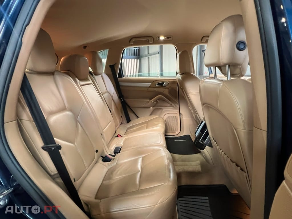 Porsche Cayenne S Hybrid