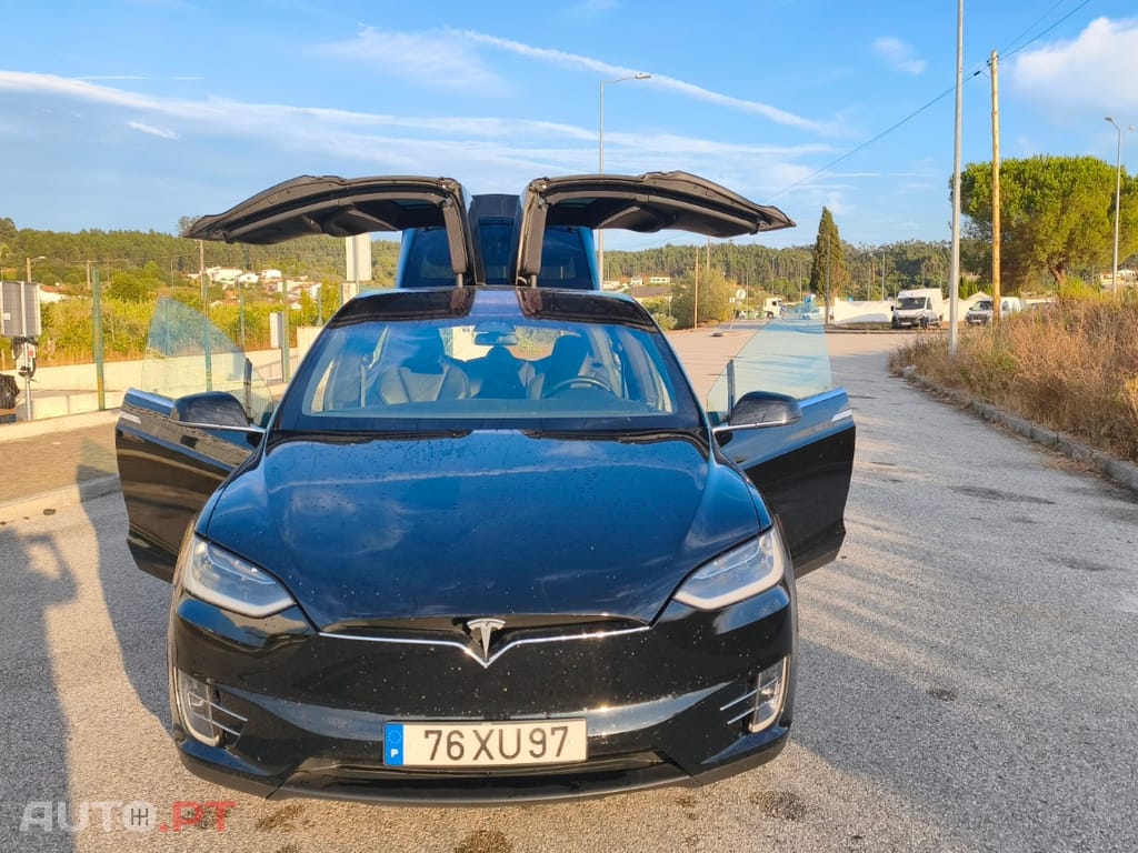 Tesla Model X 100D