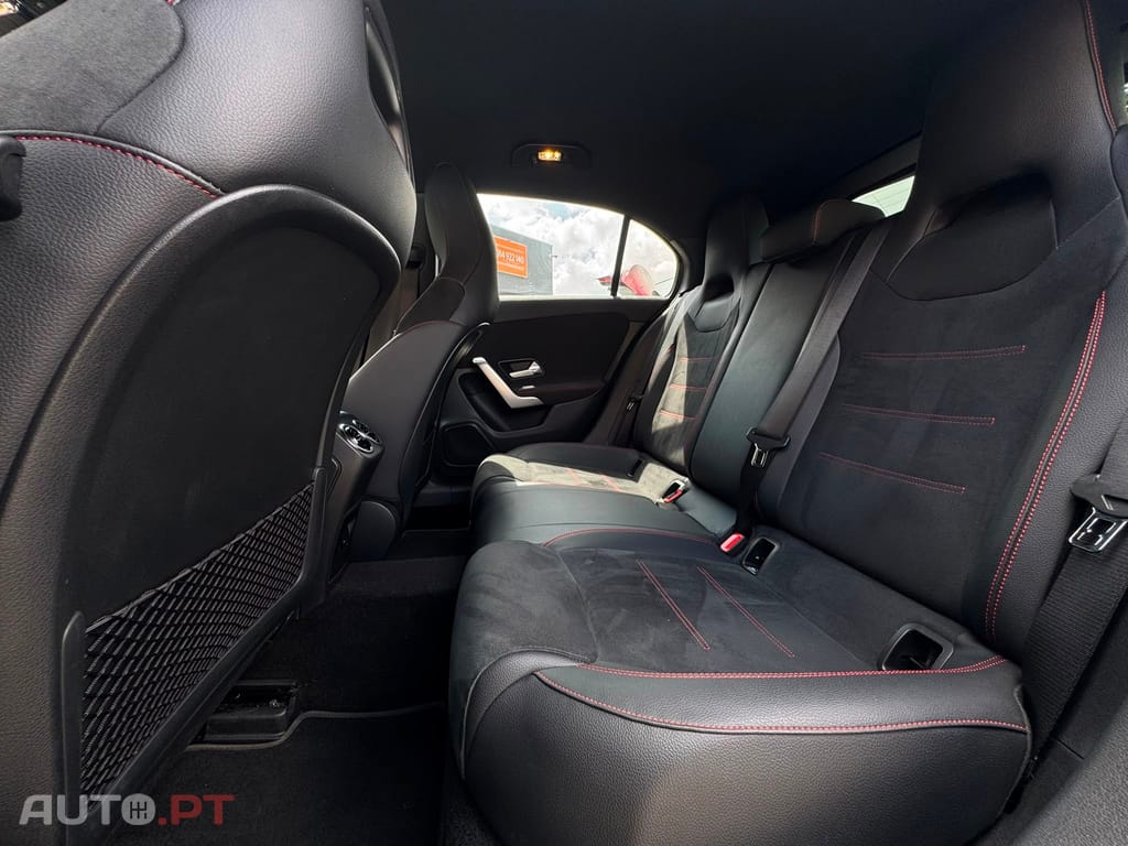 Mercedes-Benz A 180 AMG LINE ECRA FULL LED