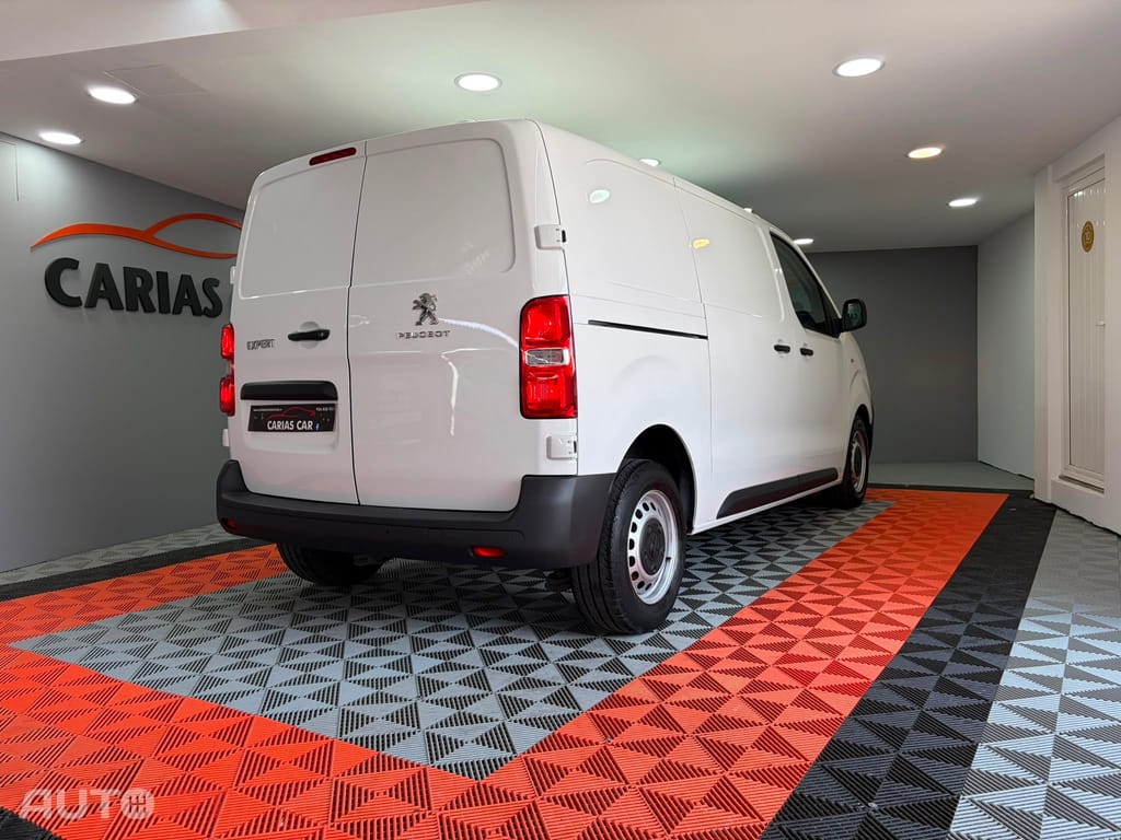 Peugeot Expert 1.5 BlueHDi L2H1 Pro Standard