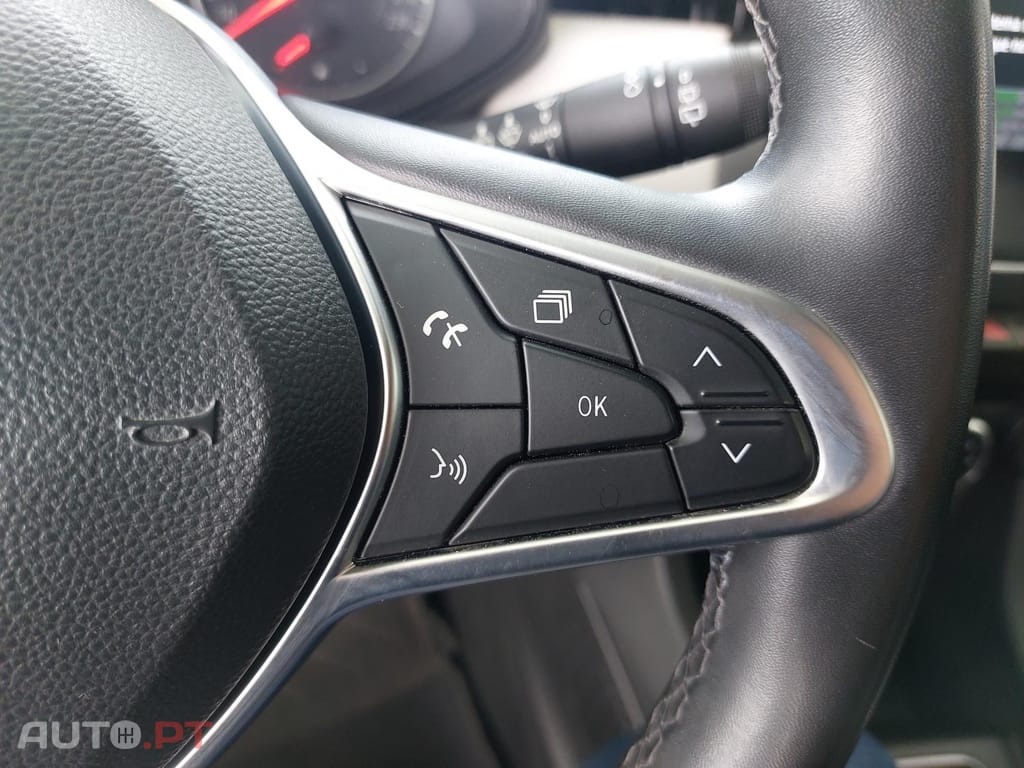 Renault Clio 1.0 TCe Limited Bi-Fuel