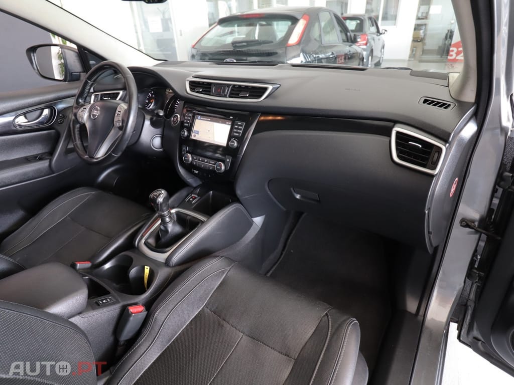 Nissan Qashqai 1.5 dCi Tekna Premium A+C