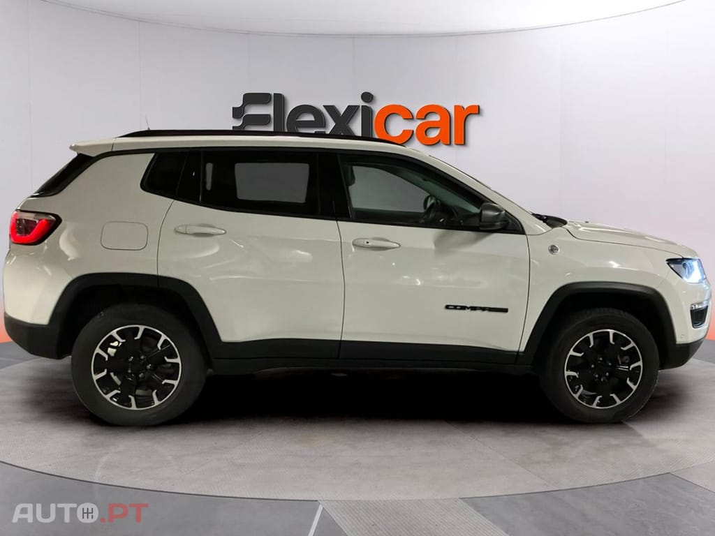 Jeep Compass 1.3 TG Trailhawk