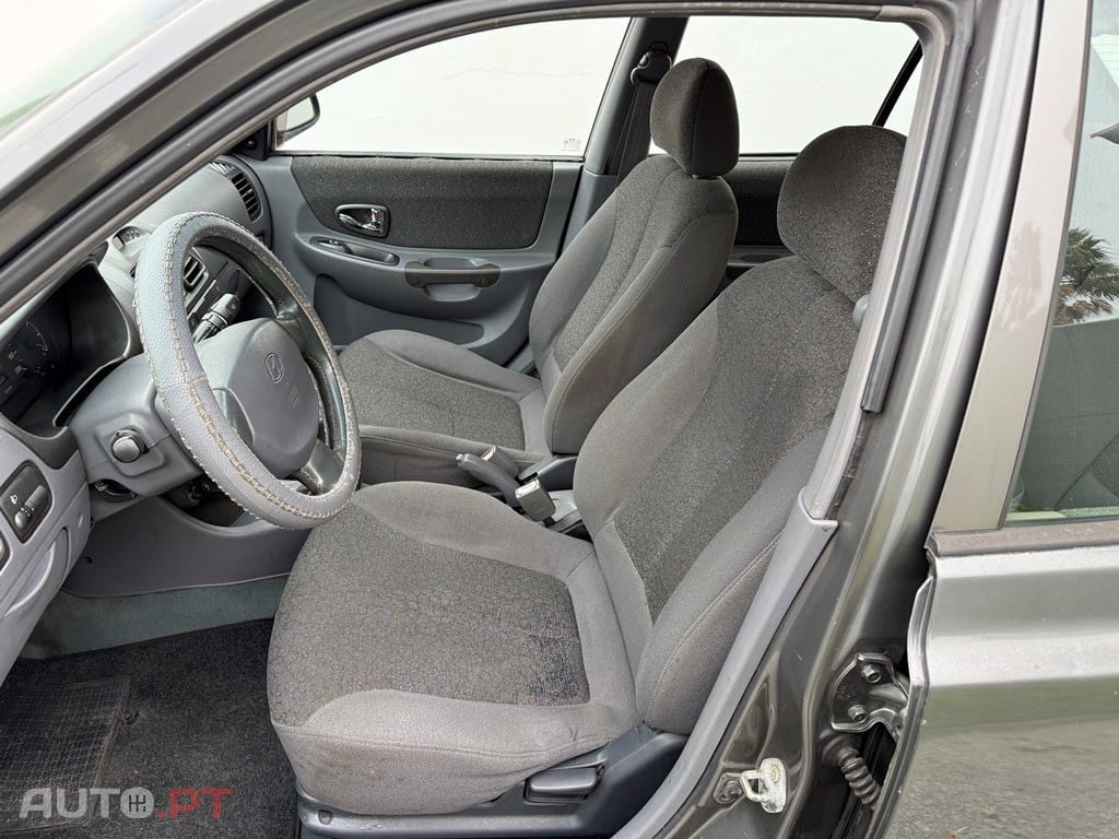 Hyundai Accent 1.3 Confort