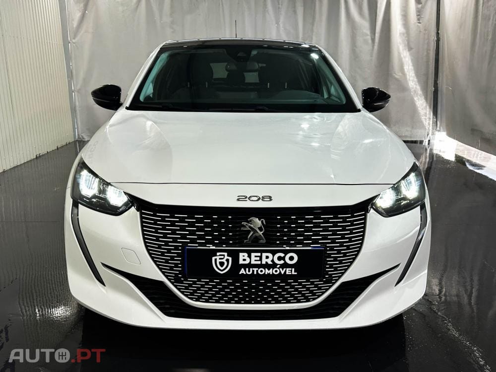 Peugeot E-208 50 kWh Allure Pack