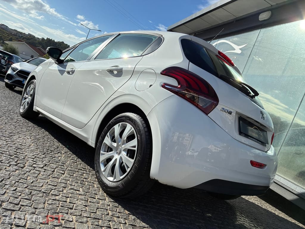 Peugeot 208 1.5 BlueHDi Active
