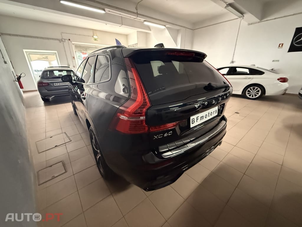 Volvo XC60 2.0 B4 R-Design Geartronic